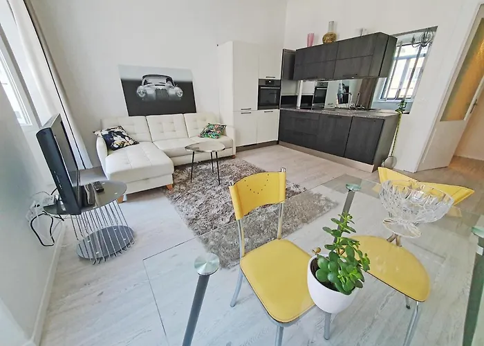 Casa Bianca - 2 Bedroom Design Appartement Trieste